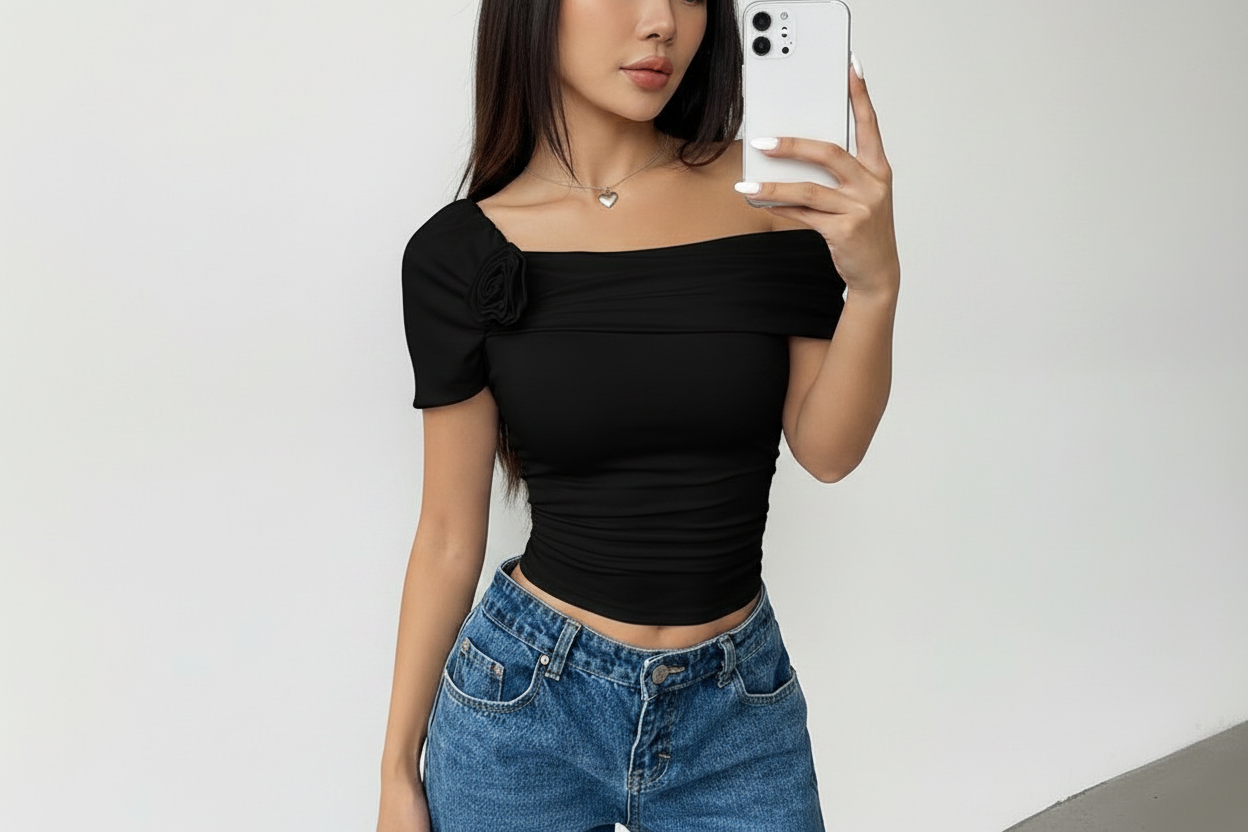 Fitted Long Sleeve Rose Top - Black